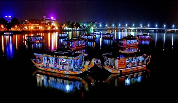 Thưởng thức “Ca Huế trên sông Hương” với những giai điệu ngọt ngào và du dương