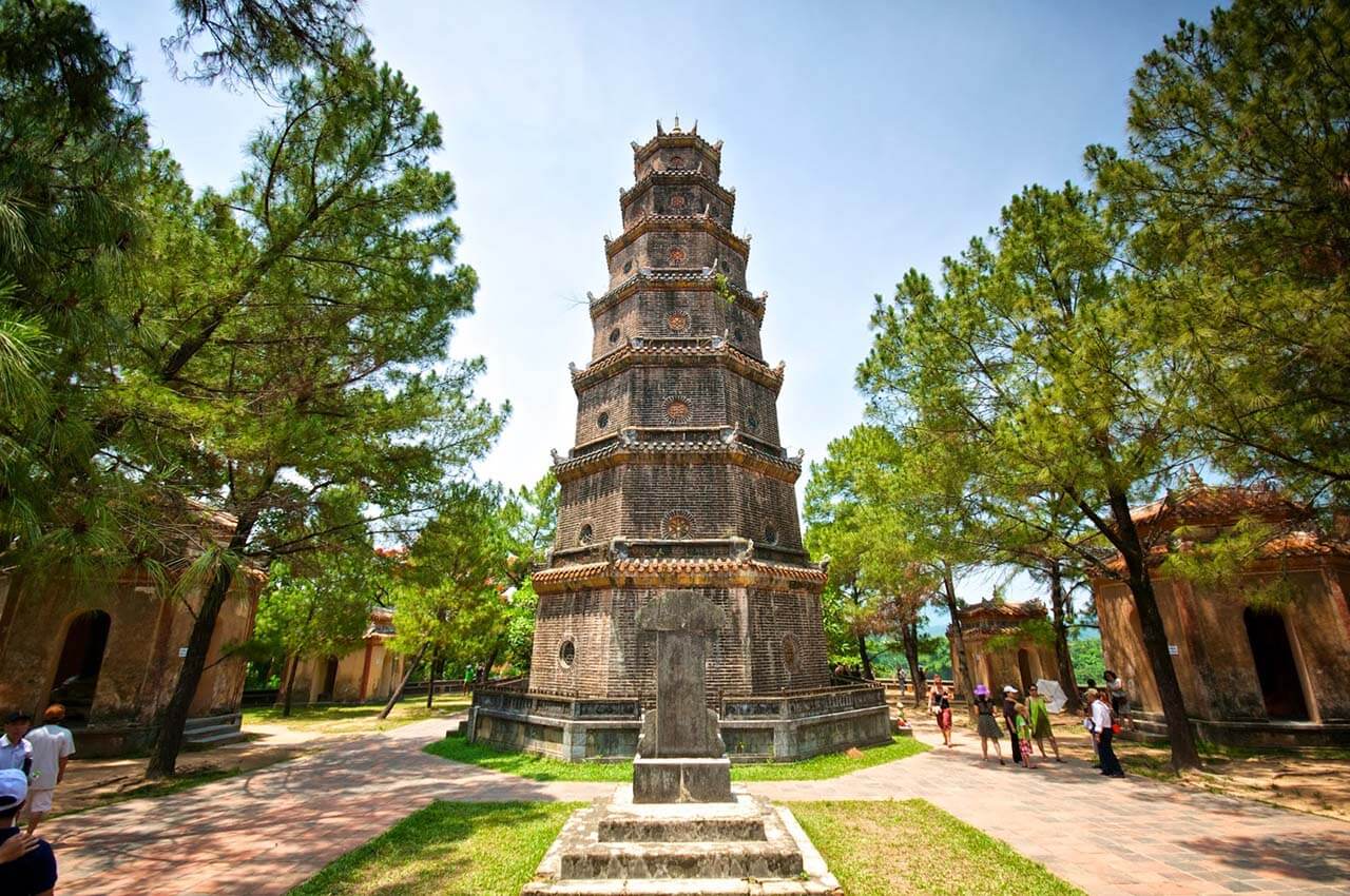Chùa Thiên Mụ.