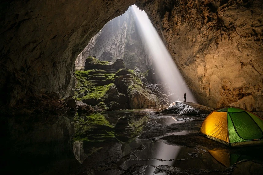 Hang Sơn Đoòng được gợi ý là nơi “phải đến một lần trong đời” .