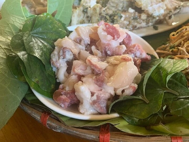 Bản Sưng Đà Bắc - bức tranh thiên nhiên đẹp đến nao lòng - Ảnh 11. Bản Sưng Đà Bắc - bức tranh thiên nhiên đẹp đến nao lòng - Ảnh 11.