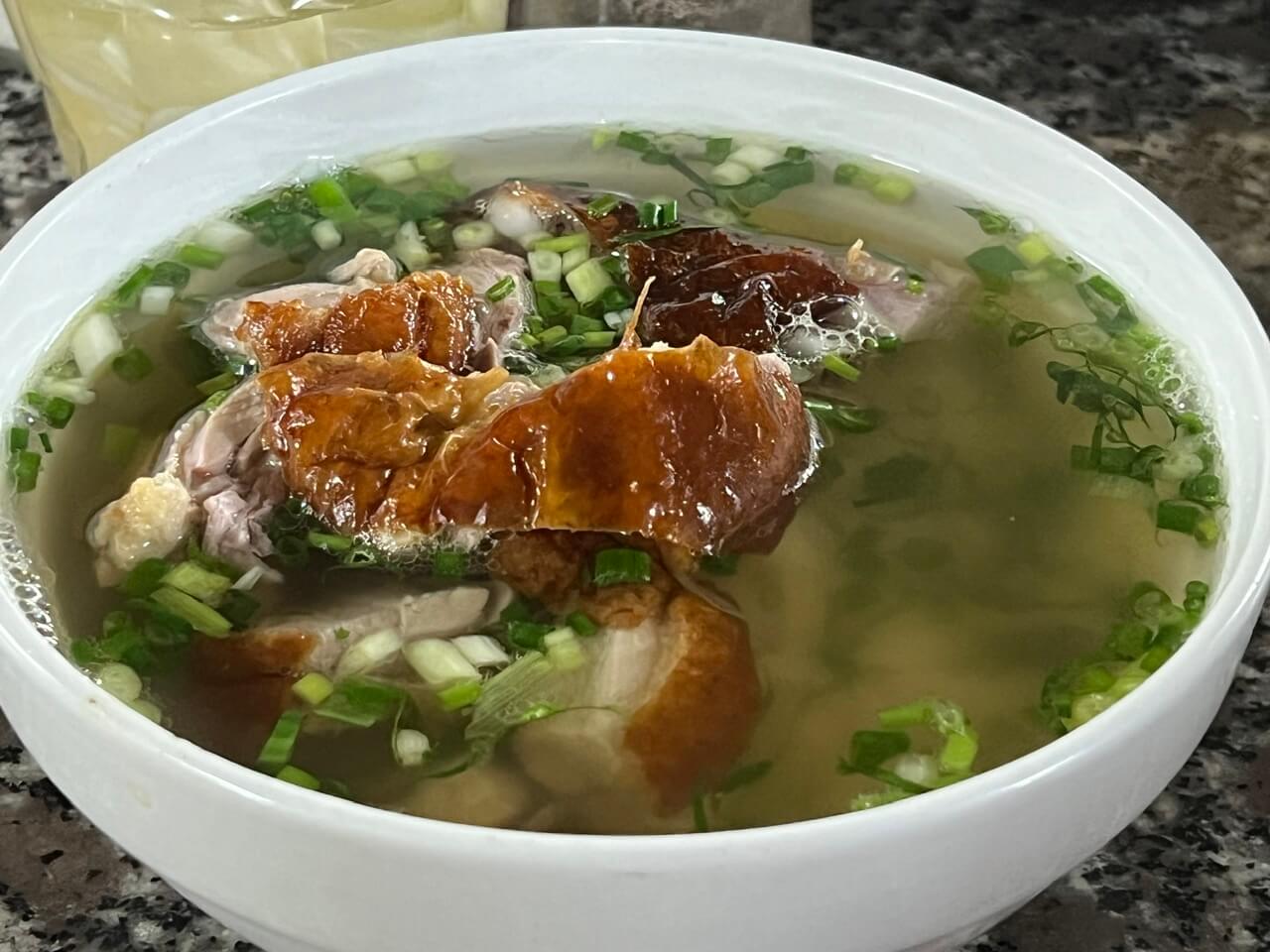 Phở vịt - món ăn được nhiều du khách yêu thích khi đến Bắc Kạn.