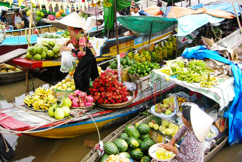 Vẽ đẹp truyền thống của chợ nổi