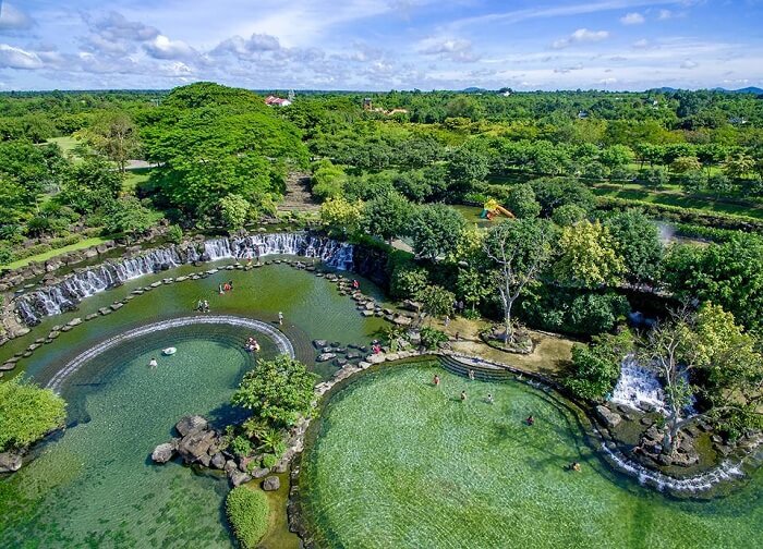 Thời điểm lý tưởng nhất để tham gia các hoạt động tại suối Mơ là khi thời tiết trong lành, vì hầu hết các hoạt động đều liên quan đến nước và ngoài trời.