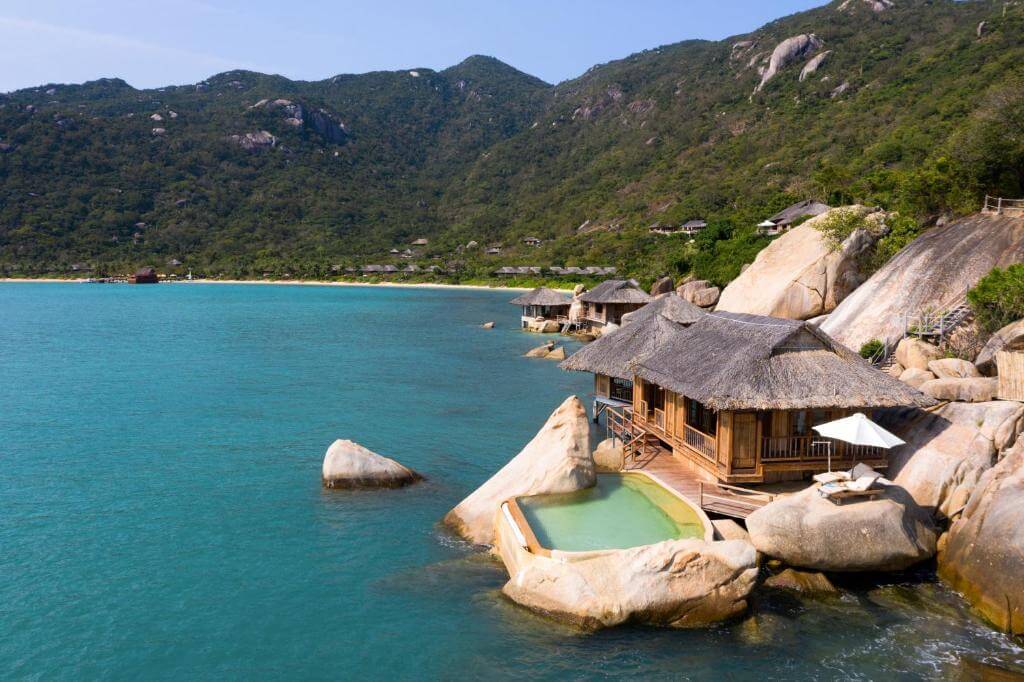 An Lâm Retreats Ninh Vân Bay là một khu nghỉ dưỡng sang trọng, tách biệt với thành phố, mang đến không gian yên bình và thư giãn. 