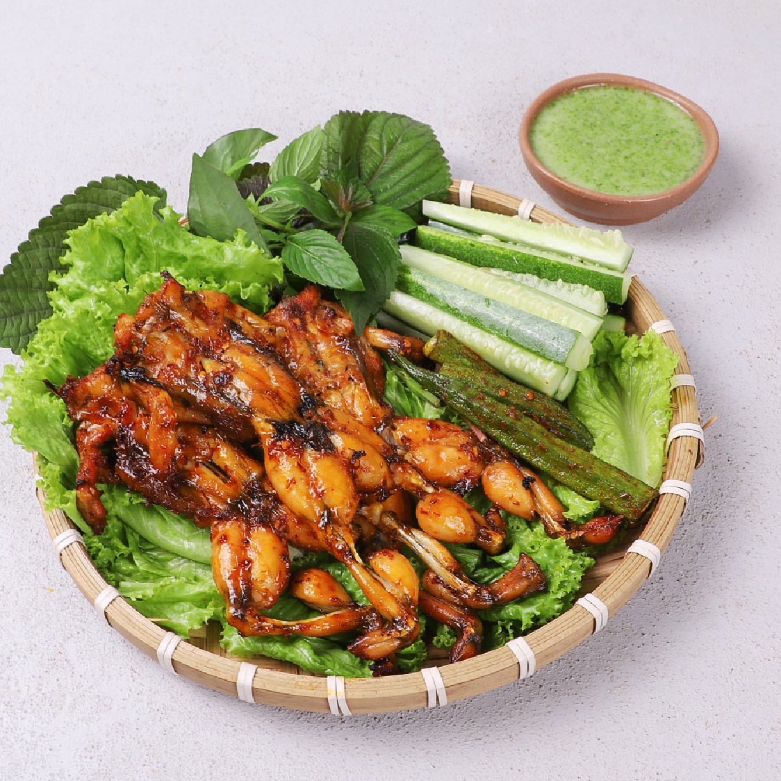 Ếch nướng - đặc sản khó cưỡng "vùng đất bảy núi".