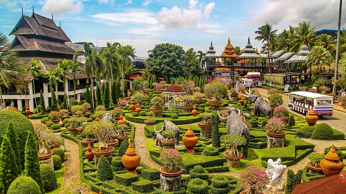 Vườn nhiệt đới Nong Nooch.